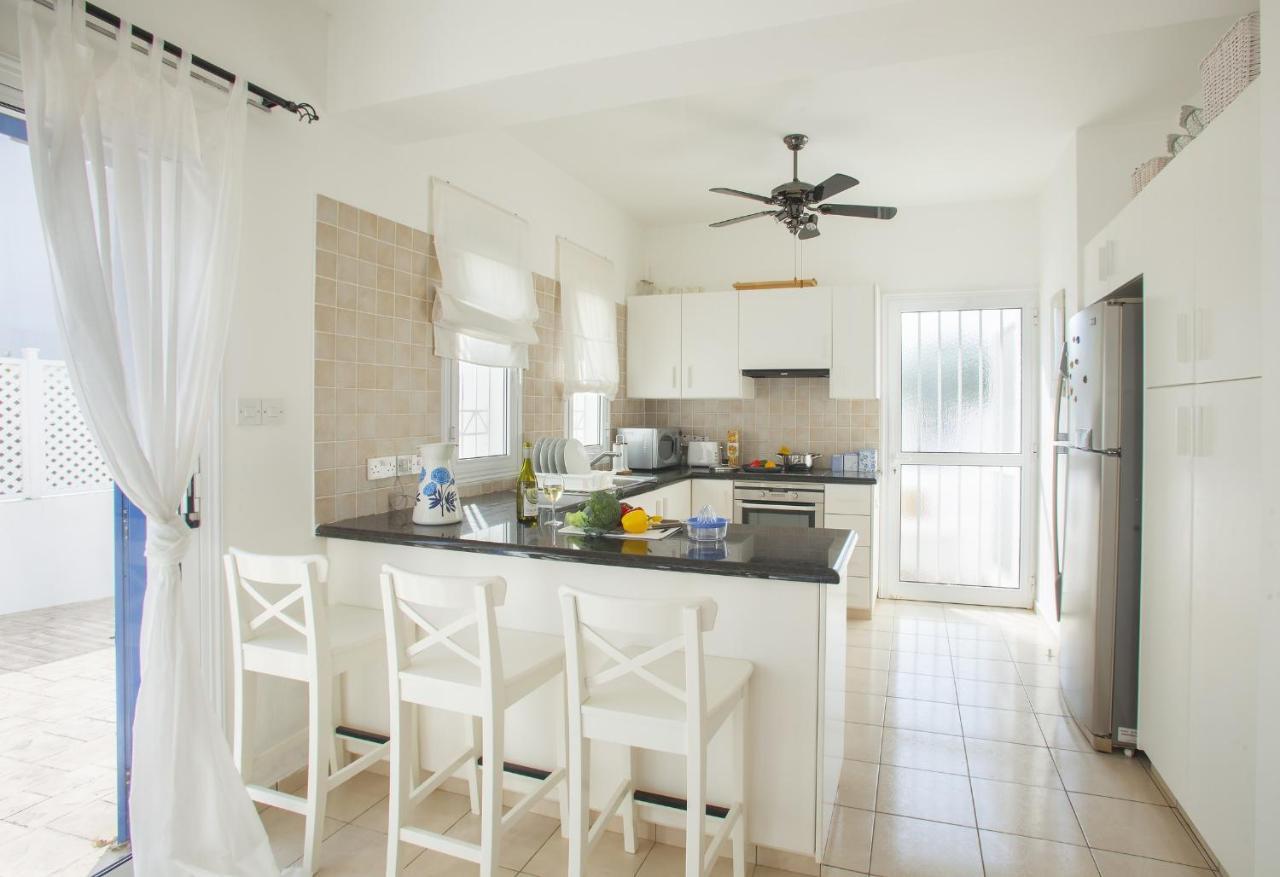 Mimoza Seafront Villa Protaras Exteriér fotografie